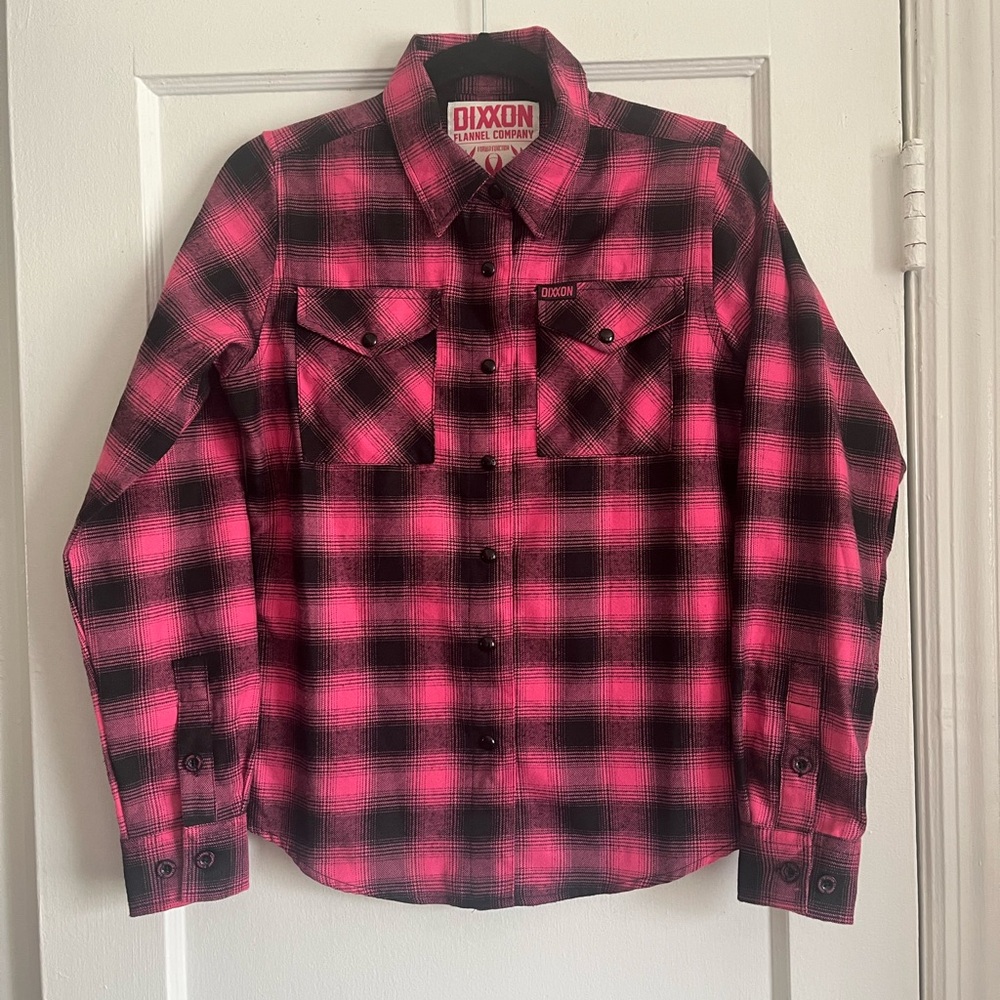 Dixxon rare Survivor breast cancer ribbon label plaid flannel shirt